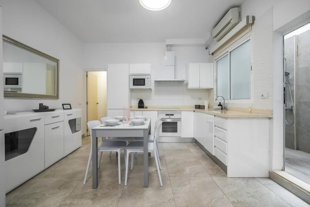 Alma Home ,6 Paxs ,Wifi , Playa Canteras, Ocio Las Palmas de Gran Canárias Exterior foto